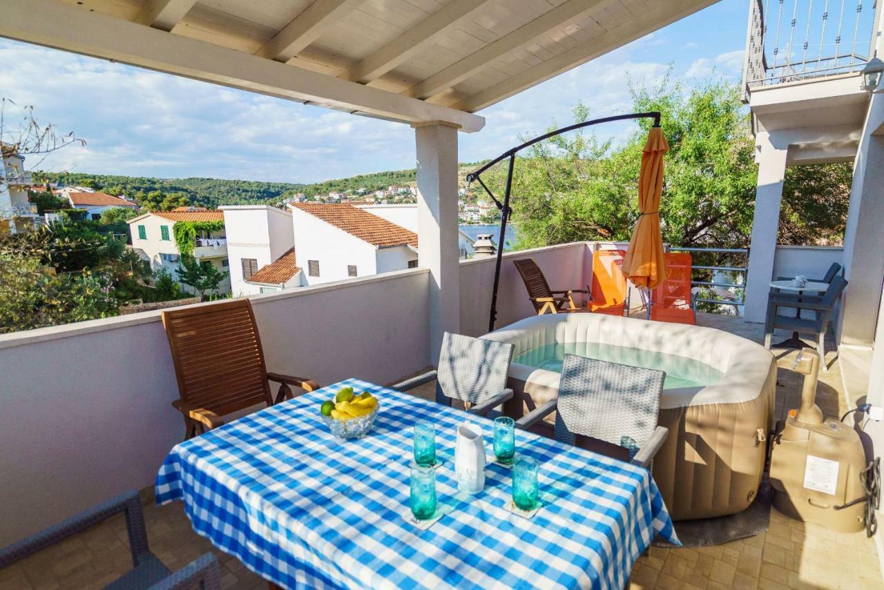 Terrasol Apartments Трогир Экстерьер фото